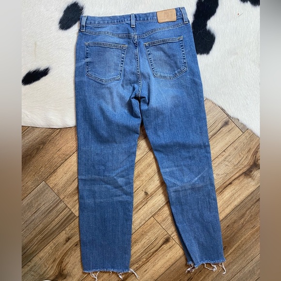 Frye distressed jeans medium blue wash - Picture 9 of 11